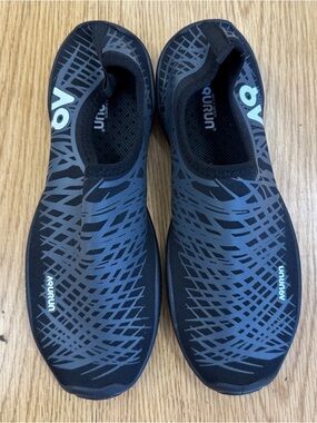 Aquarun Unisex Water Shoes in Black and Gray Size 8.5-9 women/6.5-7 men’s Beach